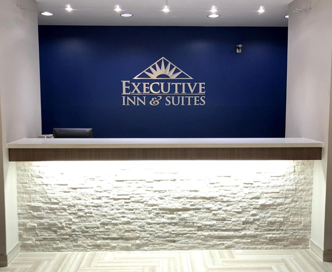Executive Inn And Suites Joaquin Zewnętrze zdjęcie