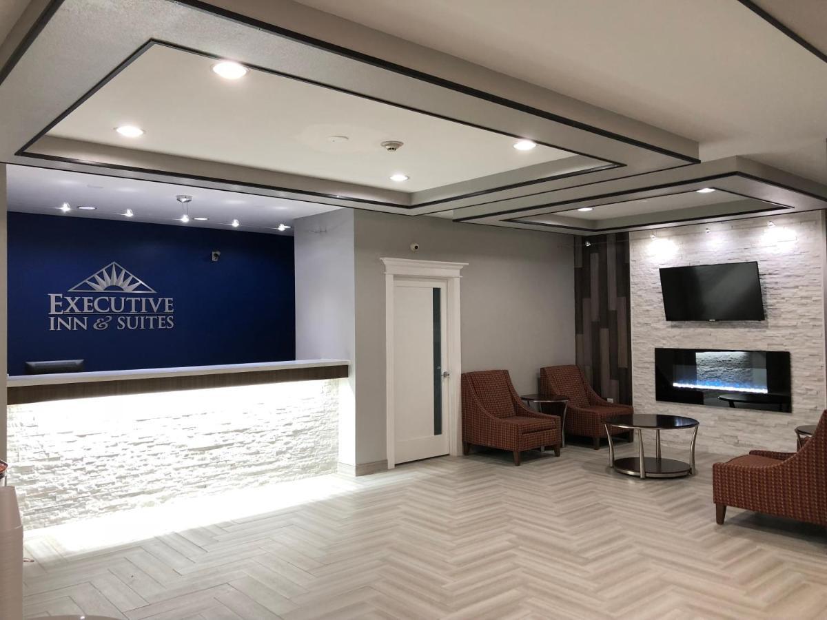 Executive Inn And Suites Joaquin Zewnętrze zdjęcie
