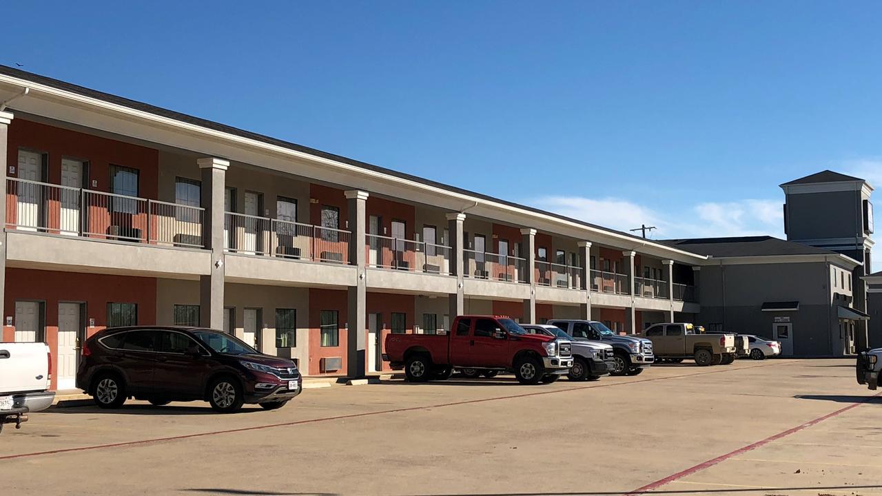 Executive Inn And Suites Joaquin Zewnętrze zdjęcie